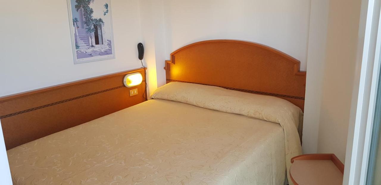 Hotel Monaco - Parcheggio Incluso Min 2 Gg Milano Marittima Eksteriør billede