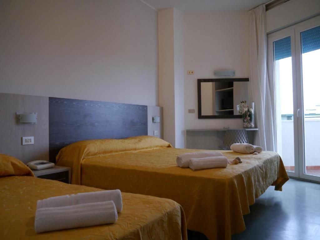 Hotel Monaco - Parcheggio Incluso Min 2 Gg Milano Marittima Eksteriør billede