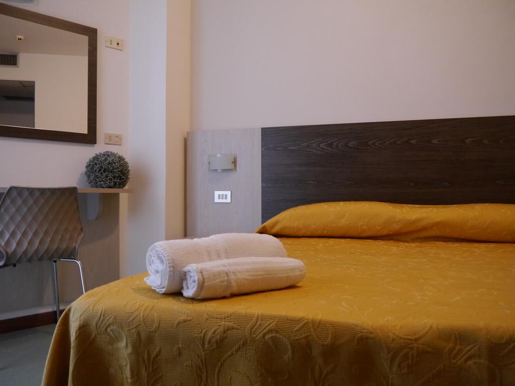 Hotel Monaco - Parcheggio Incluso Min 2 Gg Milano Marittima Eksteriør billede