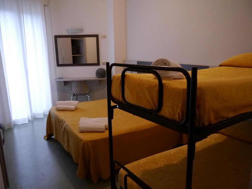 Hotel Monaco - Parcheggio Incluso Min 2 Gg Milano Marittima Eksteriør billede