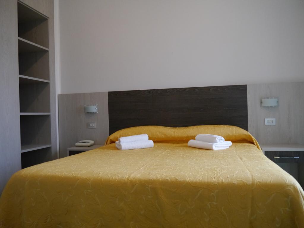 Hotel Monaco - Parcheggio Incluso Min 2 Gg Milano Marittima Eksteriør billede