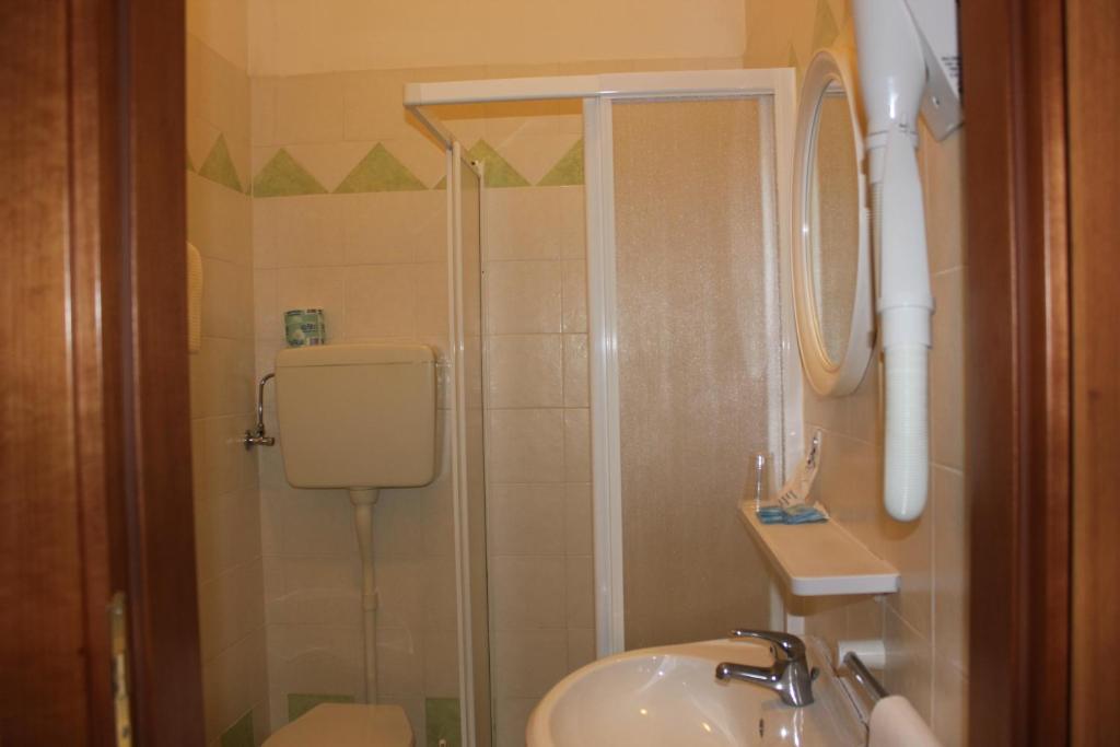 Hotel Monaco - Parcheggio Incluso Min 2 Gg Milano Marittima Værelse billede
