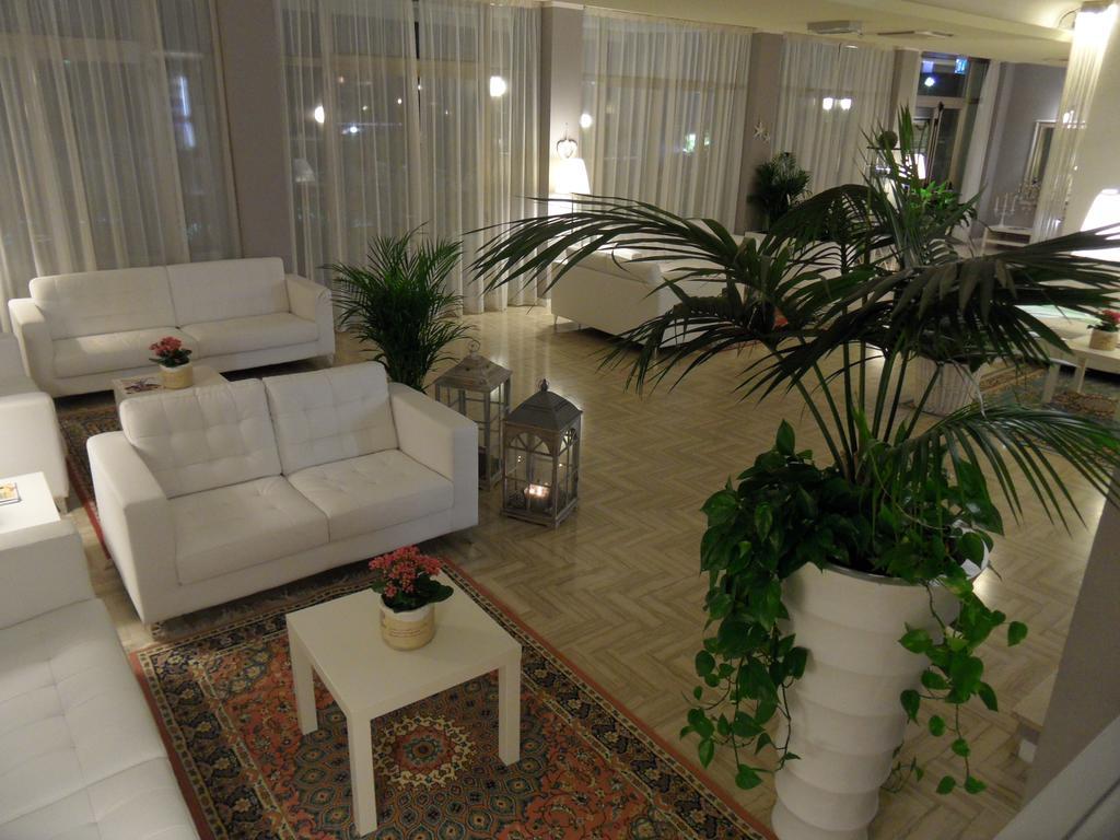 Hotel Monaco - Parcheggio Incluso Min 2 Gg Milano Marittima Eksteriør billede