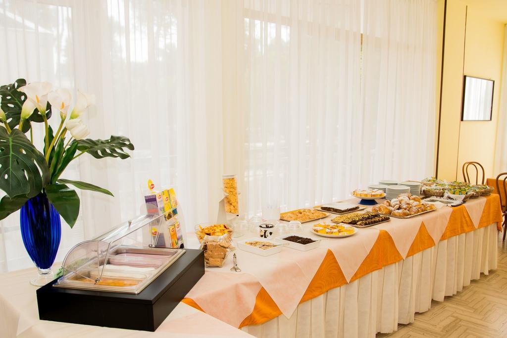 Hotel Monaco - Parcheggio Incluso Min 2 Gg Milano Marittima Eksteriør billede